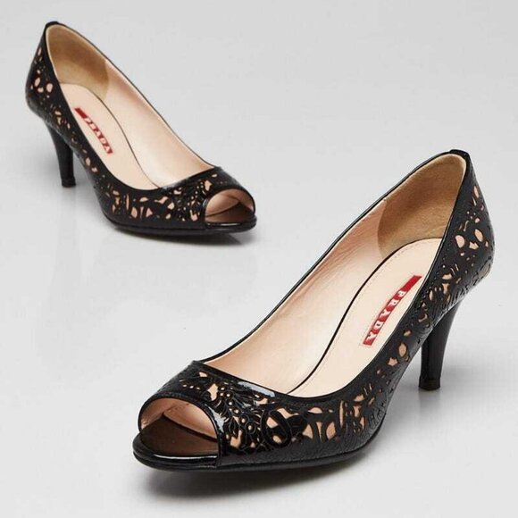 Prada Black Patent Leather Floral Laser Cut Peep Toe Pumps Size 5/35.5 - Picture 1 of 4